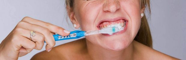 Hábitos que dañan tus dientes 